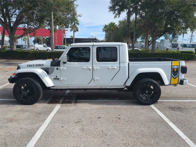 Used 2023 Jeep Gladiator Overland image 7