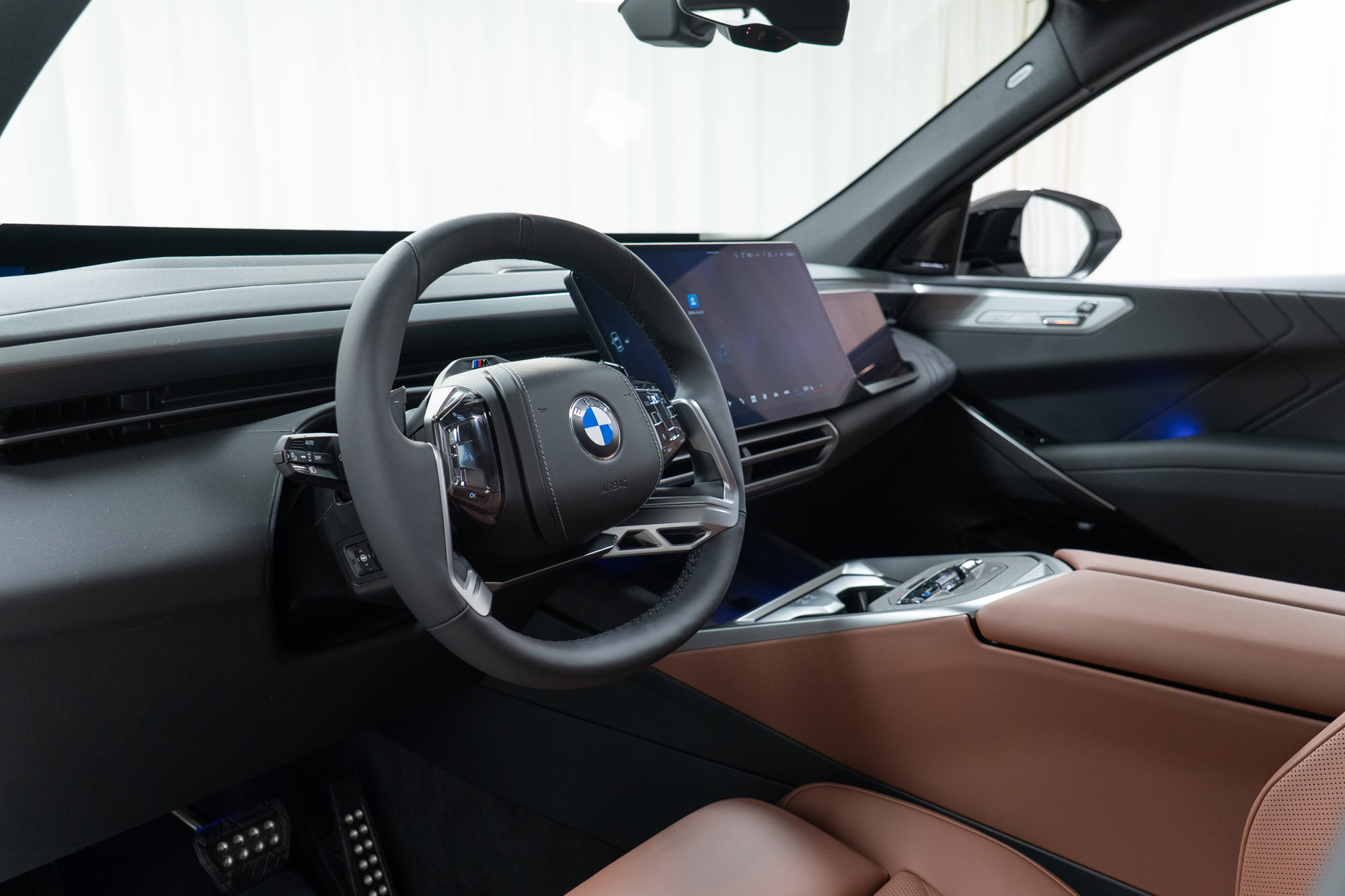 New 2027 BMW X5 xDrive40i w/ M Sport Professional Package AWD/4WD image 17