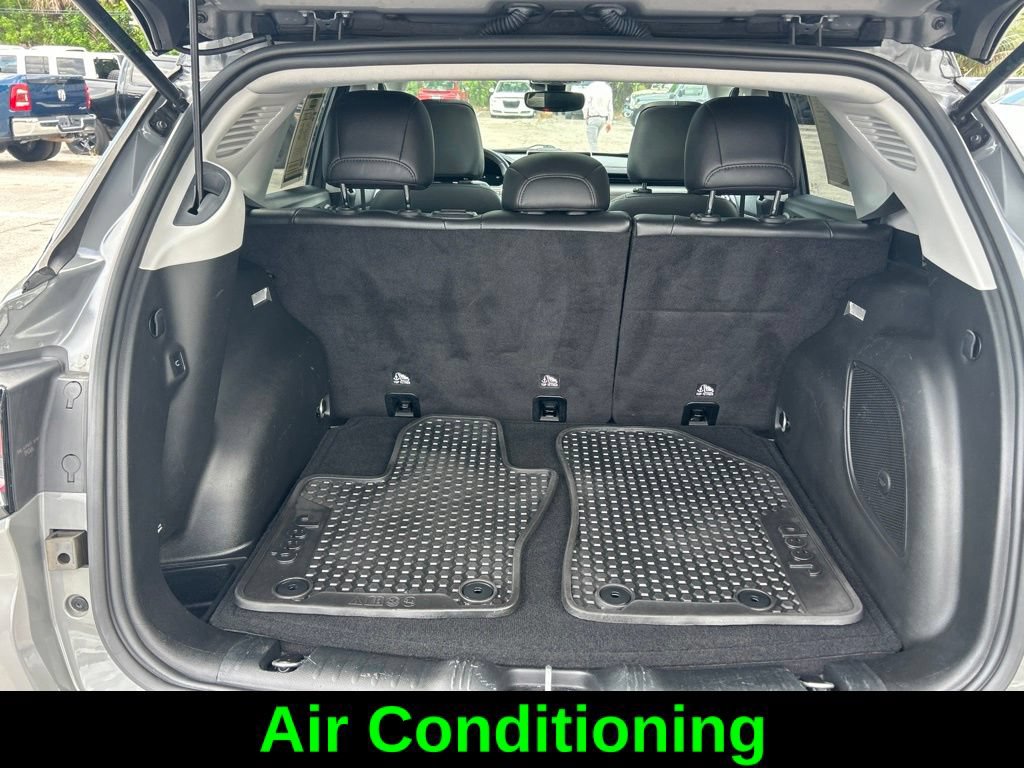 Certified 2022 Jeep Compass Trailhawk w/ Trailhawk Elite Group AWD/4WD image 34
