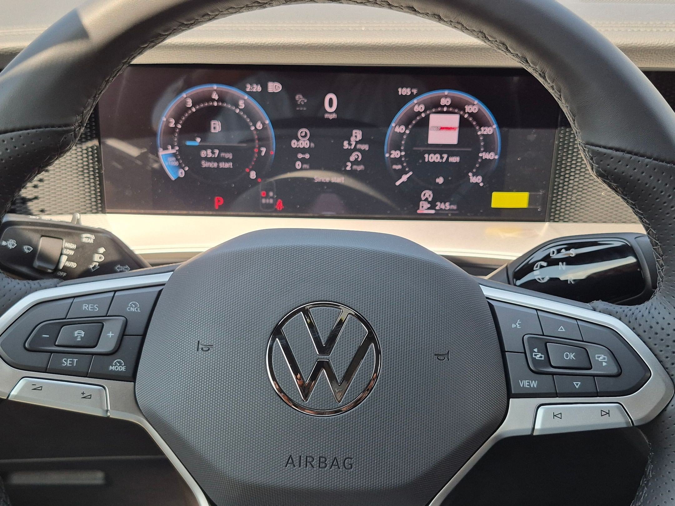 New 2026 Volkswagen Tiguan SE R-Line FWD image 20