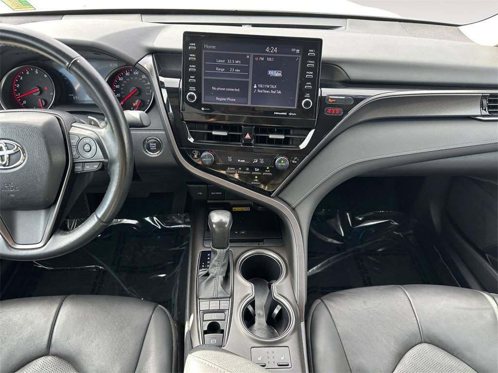 Used 2024 Toyota Camry XSE image 11