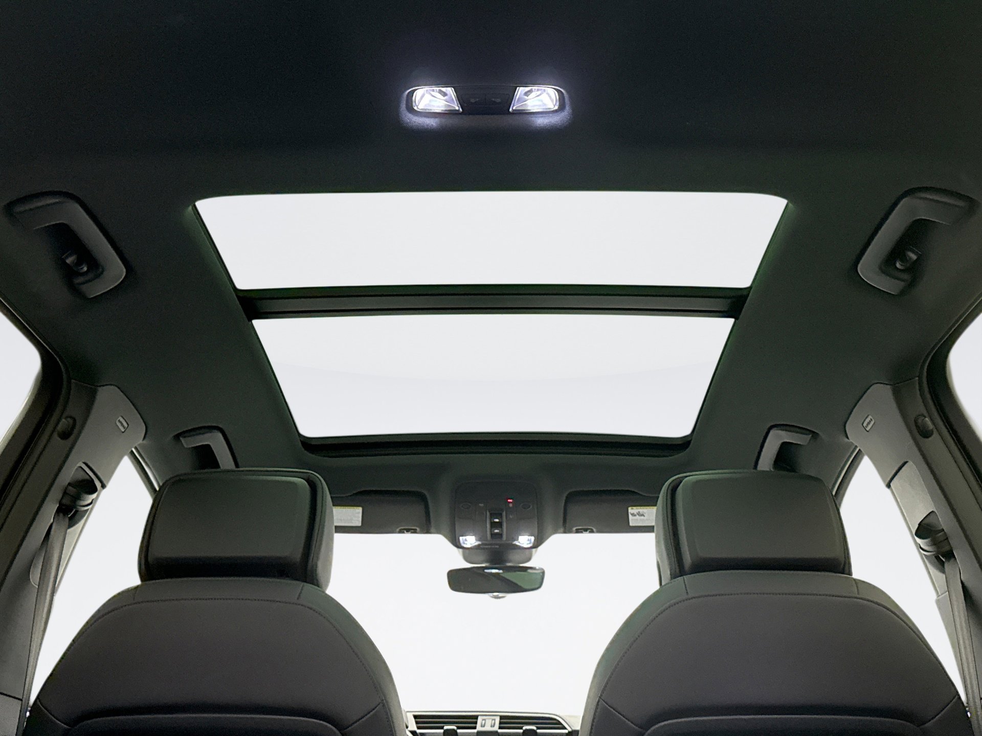 Used 2023 Audi Q3 2.0T Premium Plus image 18