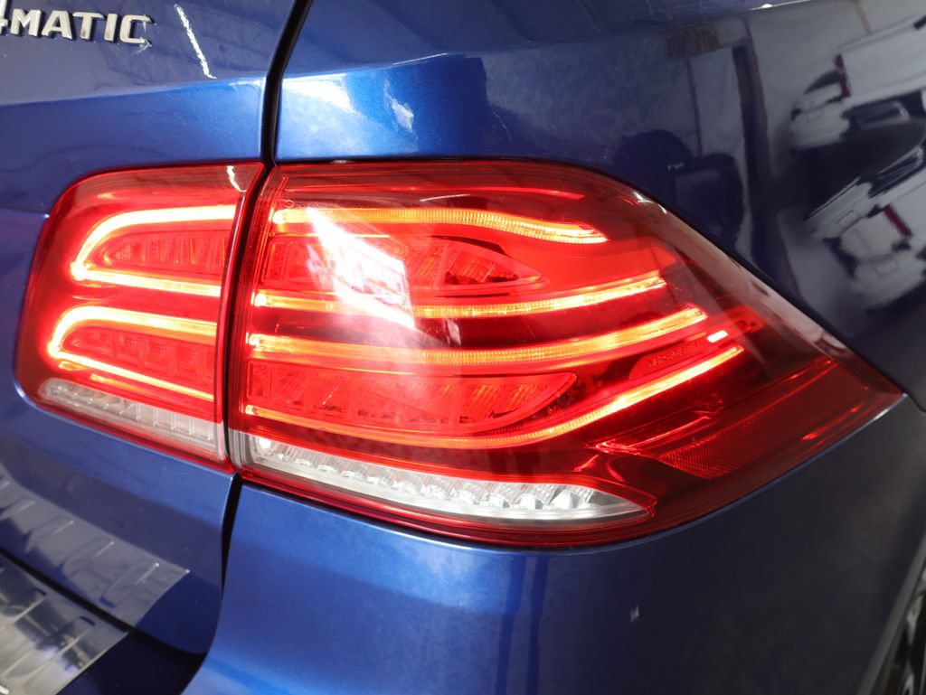 Used 2018 Mercedes-Benz GLE 350 4MATIC w/ Premium 2 Package image 32