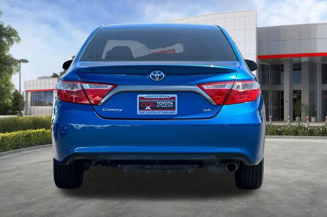 Used 2017 Toyota Camry SE FWD image 5
