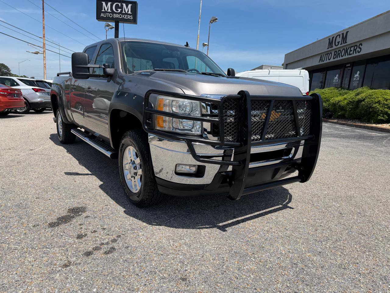 Used 2014 Chevrolet Silverado 2500 LT w/ Interior Plus Package AWD/4WD image 3