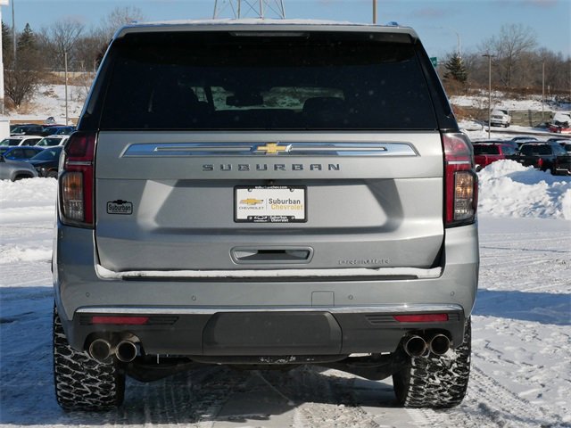 Used 2024 Chevrolet Suburban Premier image 6