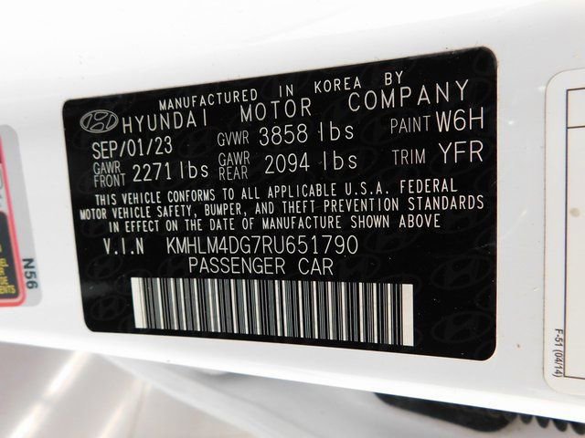 Used 2024 Hyundai Elantra SEL image 52