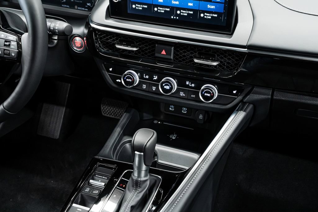 Certified 2025 Acura ADX FWD image 16