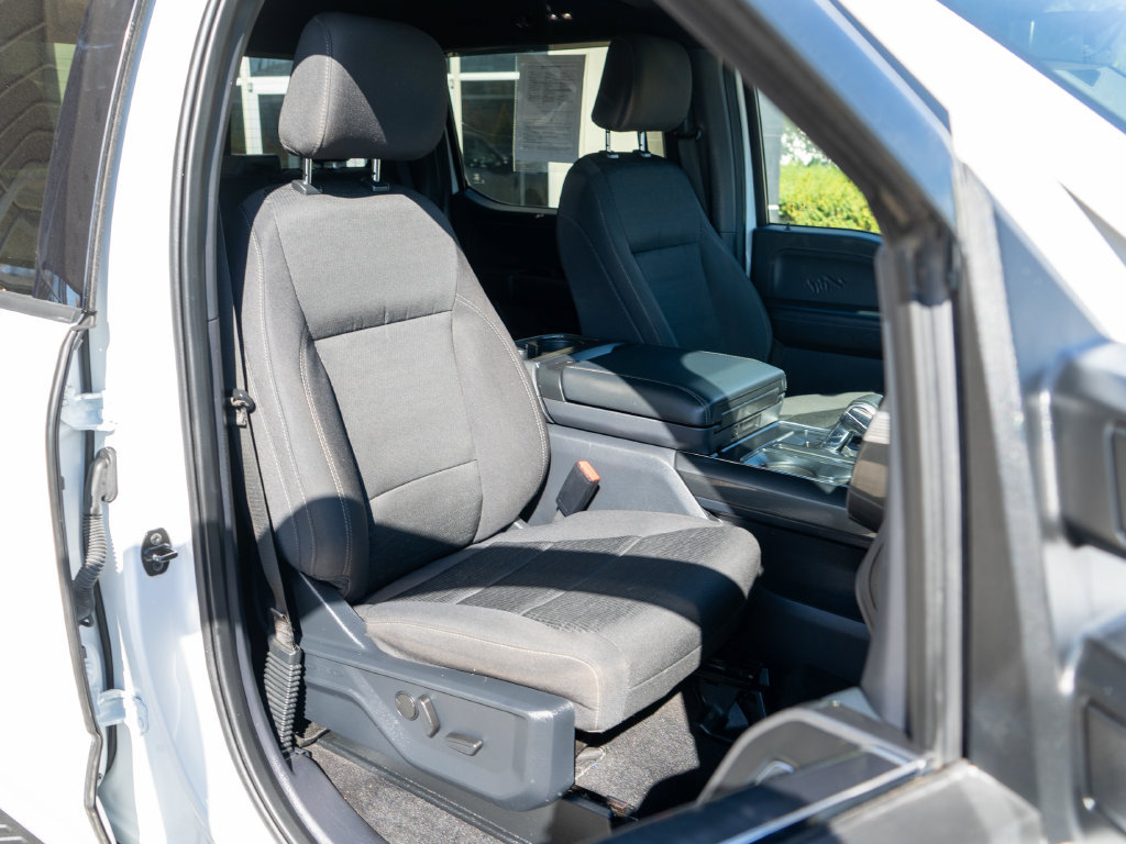 Used 2022 Ford F150 XLT w/ Equipment Group 302A High AWD/4WD image 9