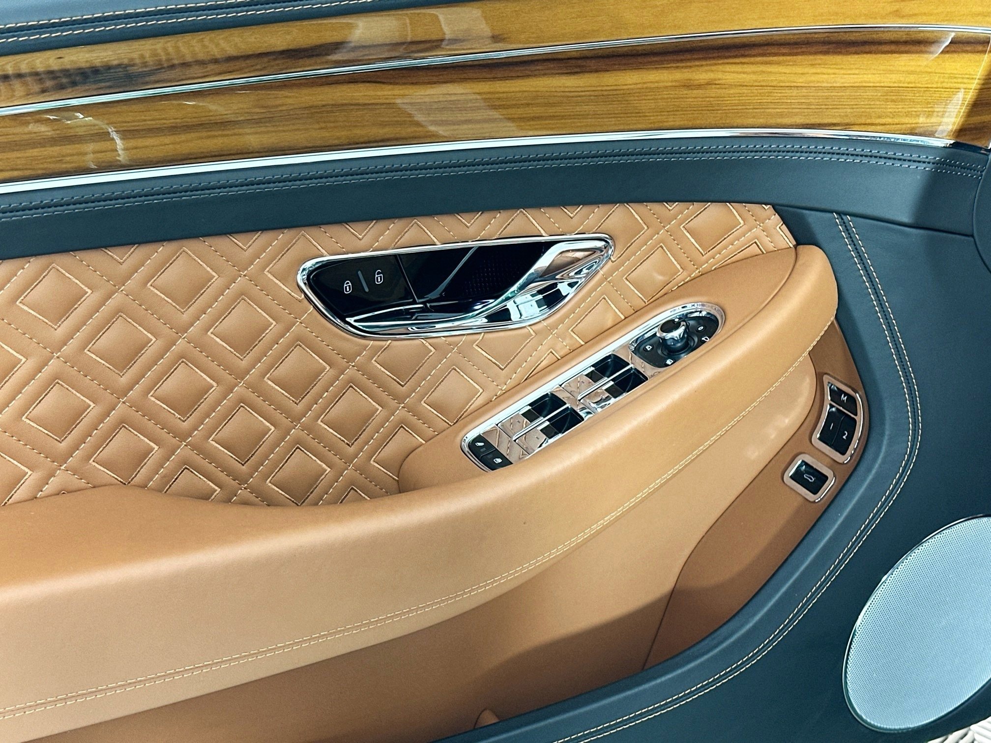 Certified 2021 Bentley Continental GT image 18