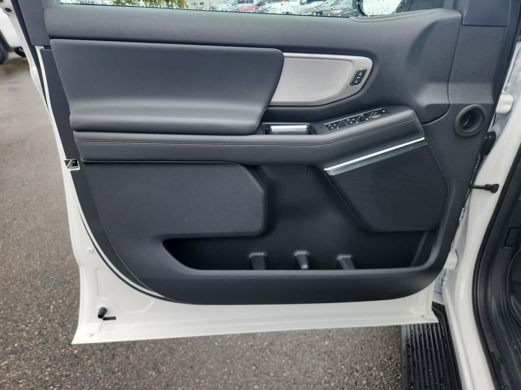 New 2025 Ford Expedition Max Active image 14