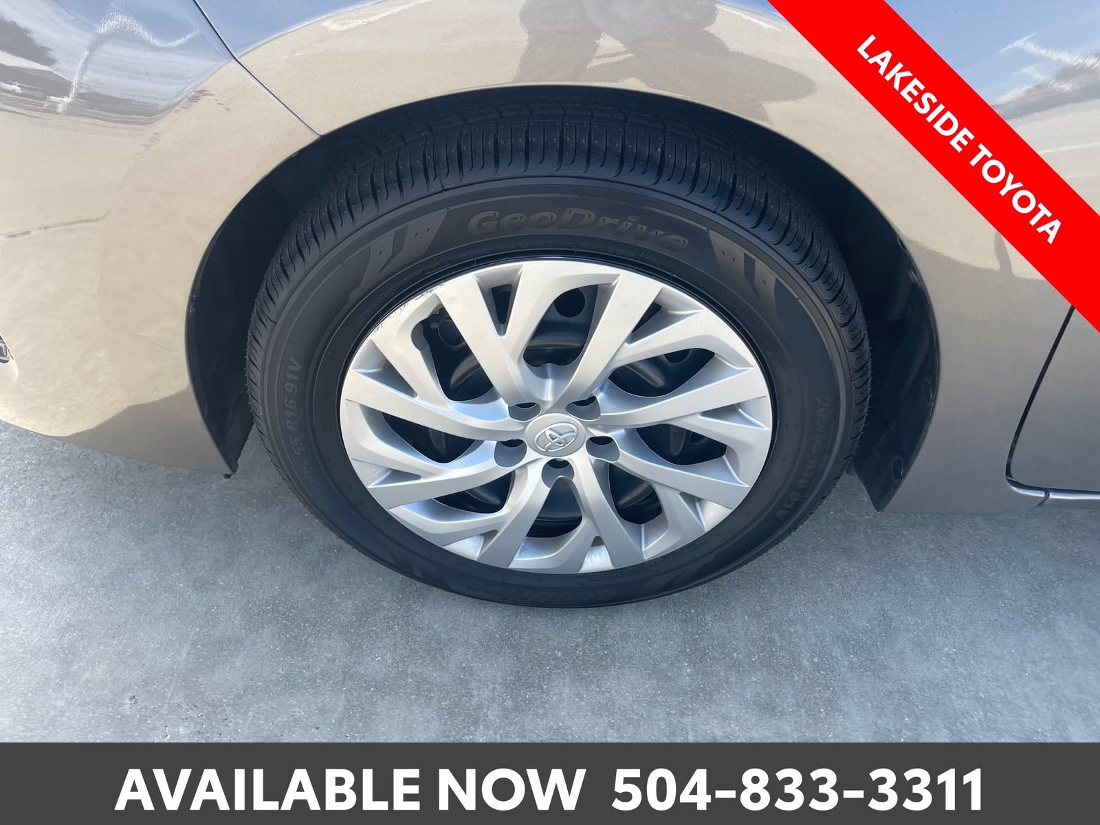 Certified 2018 Toyota Corolla LE FWD image 15