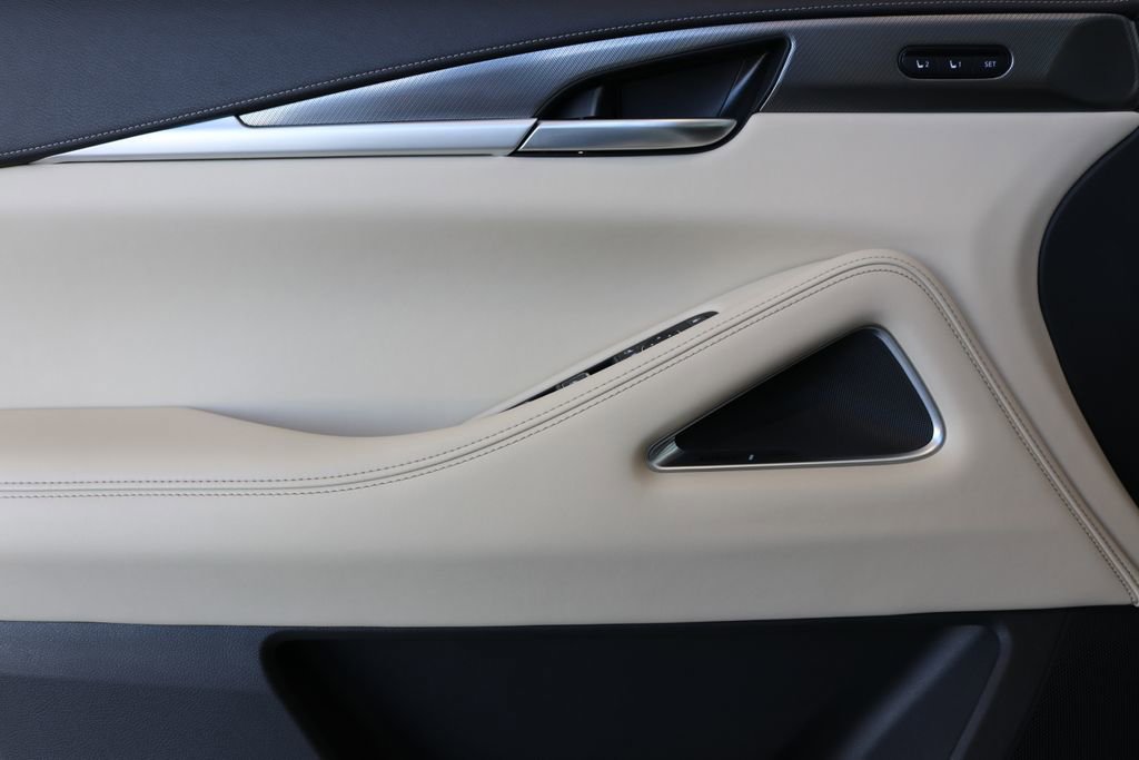 Certified 2025 INFINITI QX60 Luxe image 13