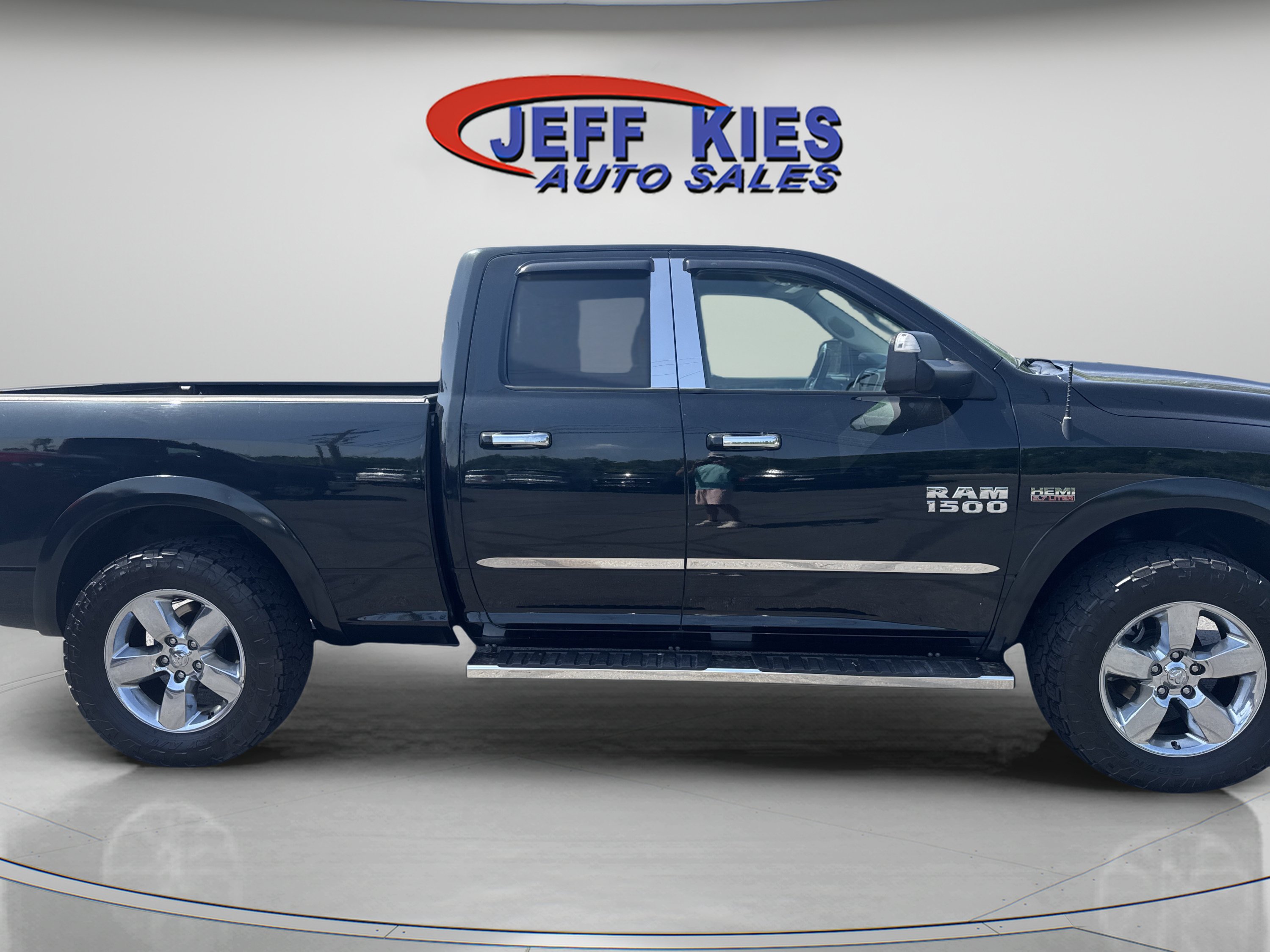 Used 2016 RAM 1500 Big Horn AWD/4WD image 4