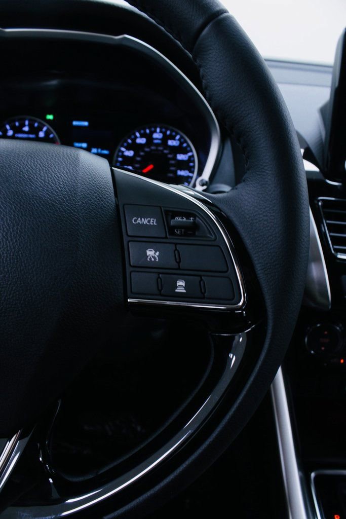 Used 2024 Mitsubishi Eclipse Cross SE image 11