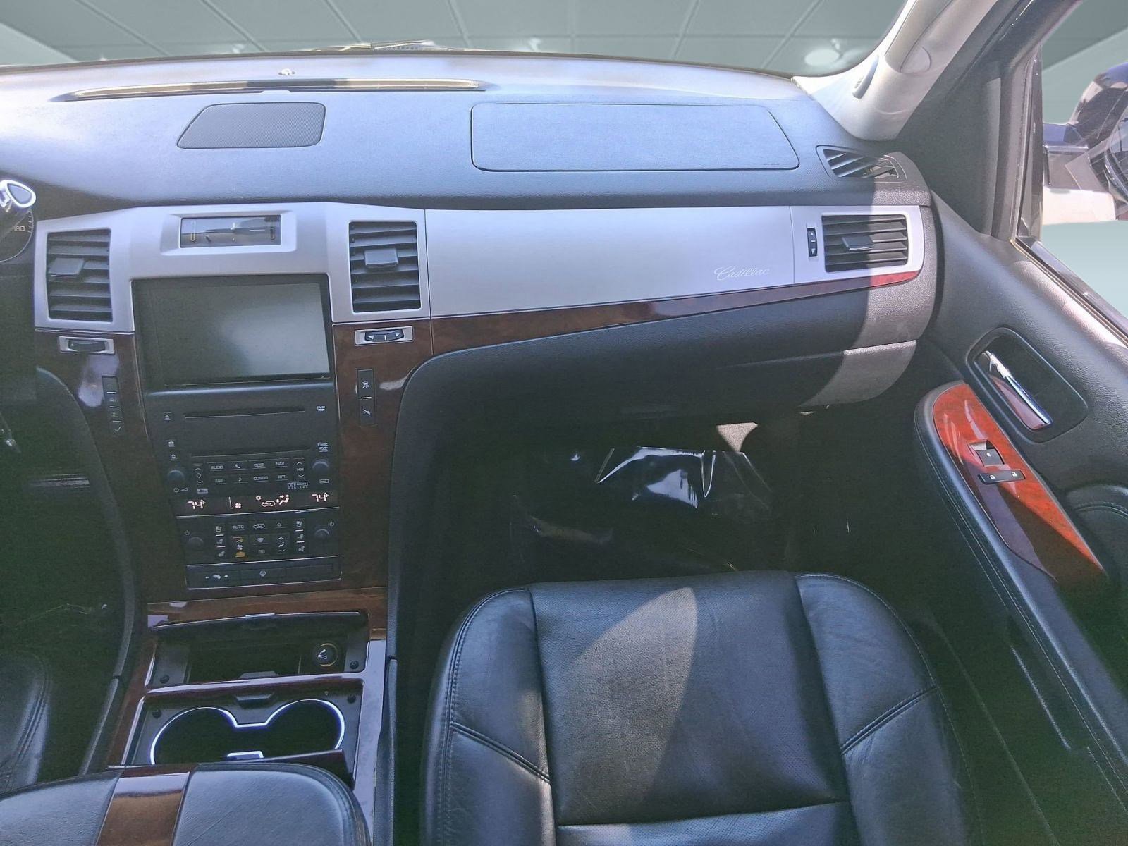 Used 2008 Cadillac Escalade EXT image 23