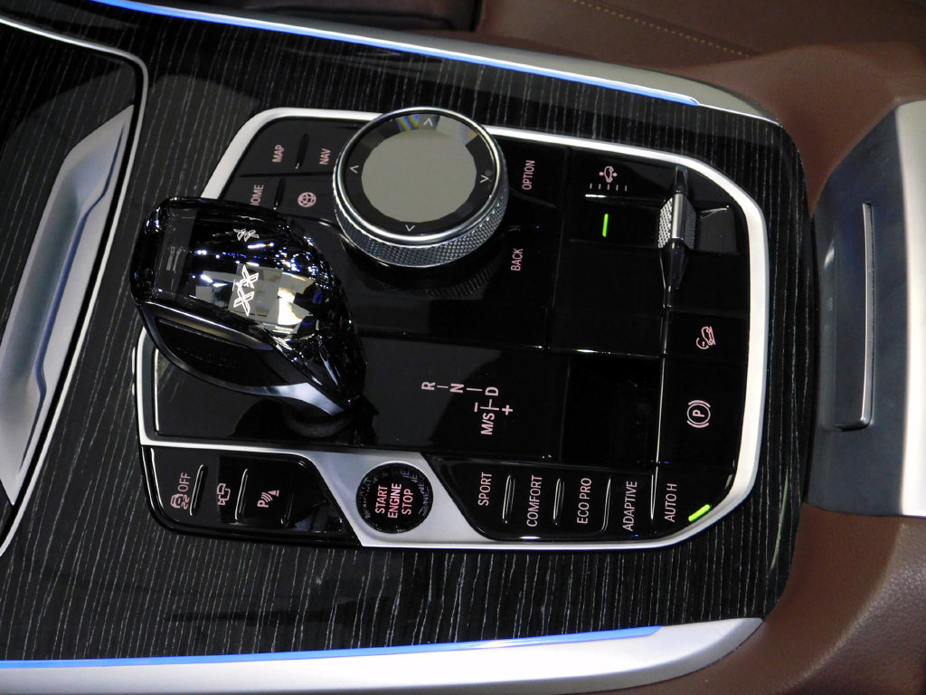 Used 2022 BMW X7 xDrive40i AWD/4WD image 38