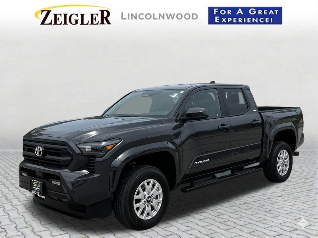 Used 2025 Toyota Tacoma SR5 AWD/4WD image 2