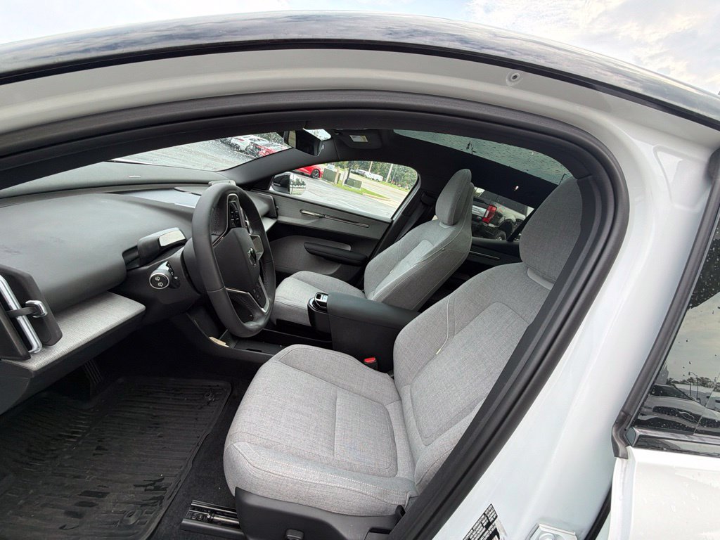 Used 2025 Volvo EX30 Ultra w/ Protection Package Premier AWD/4WD image 5