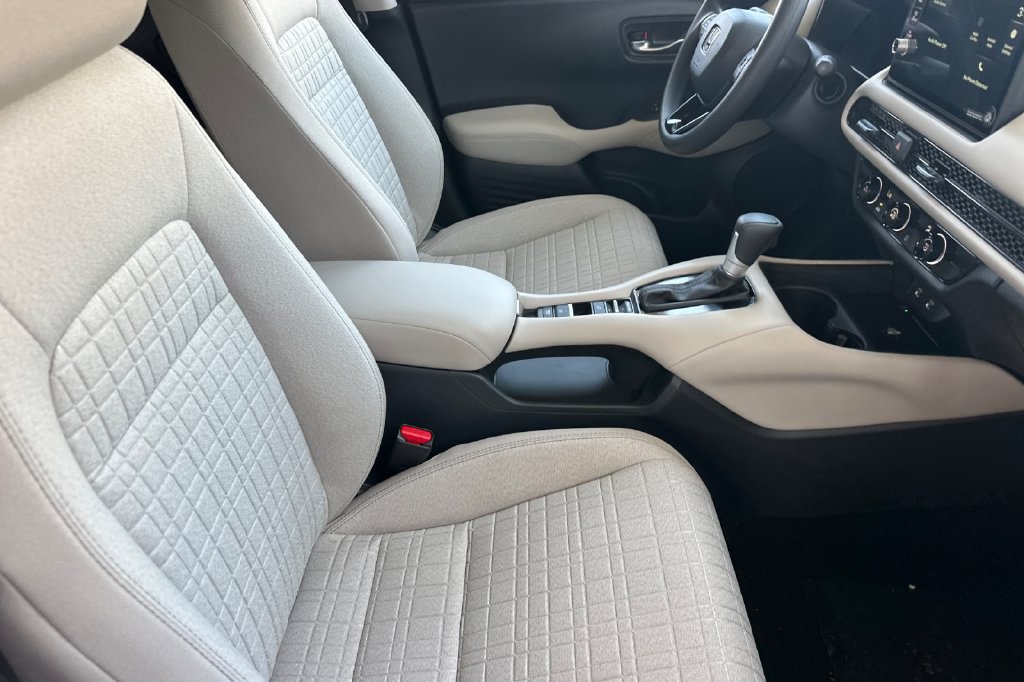 New 2027 Honda HR-V LX image 17