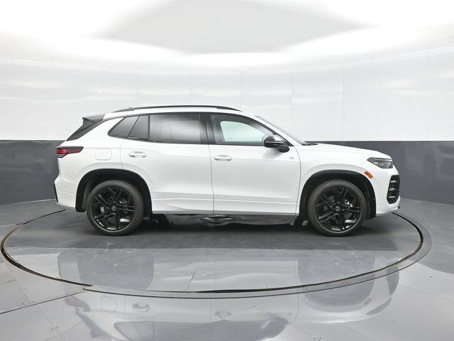 New 2026 Volkswagen Tiguan SE R-Line FWD image 8
