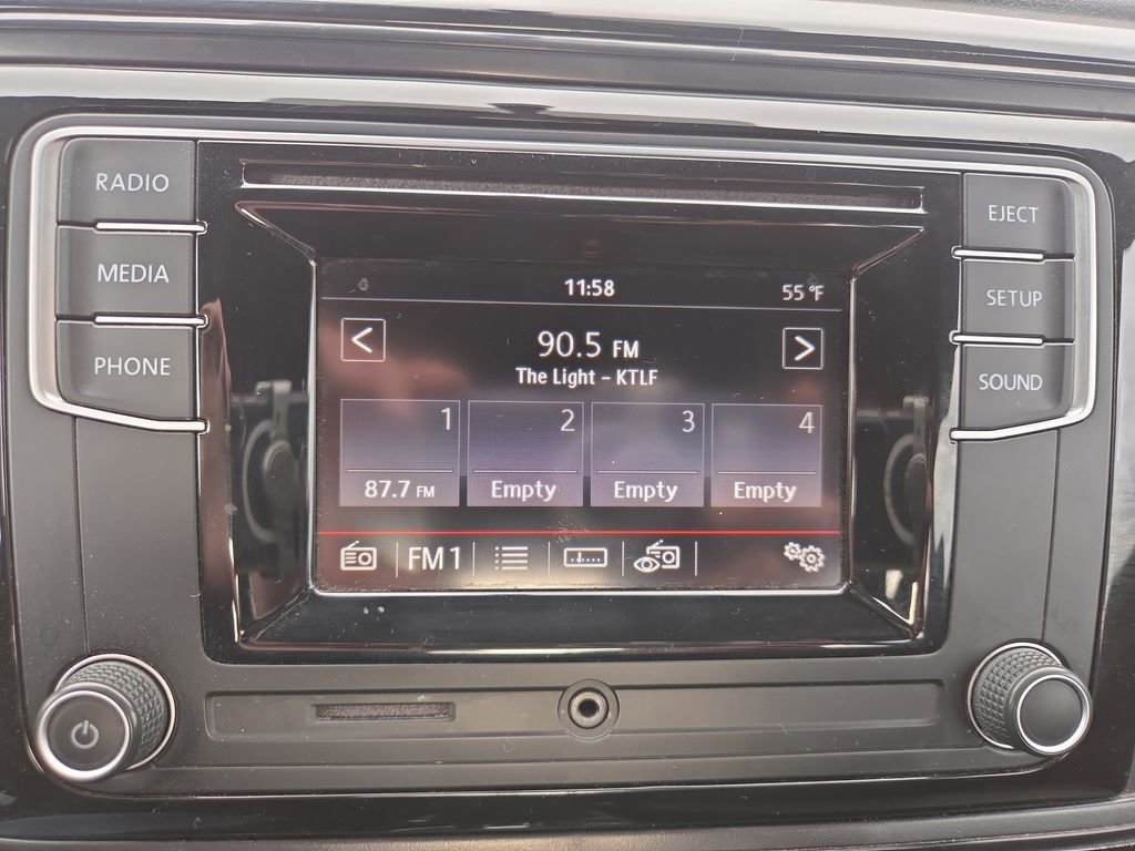 Used 2019 Volkswagen Beetle 2.0T S image 19