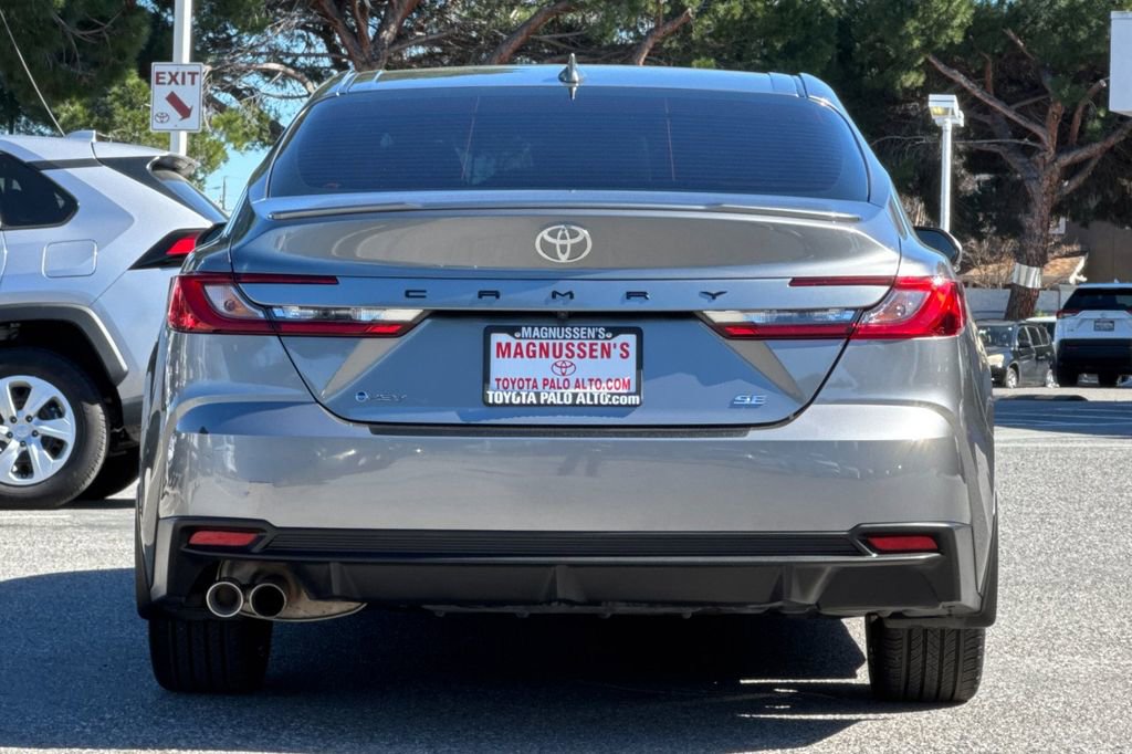 Certified 2025 Toyota Camry SE w/ Convenience Package image 4