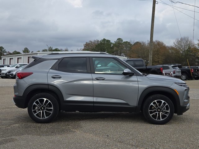 Used 2025 Chevrolet TrailBlazer LT image 5