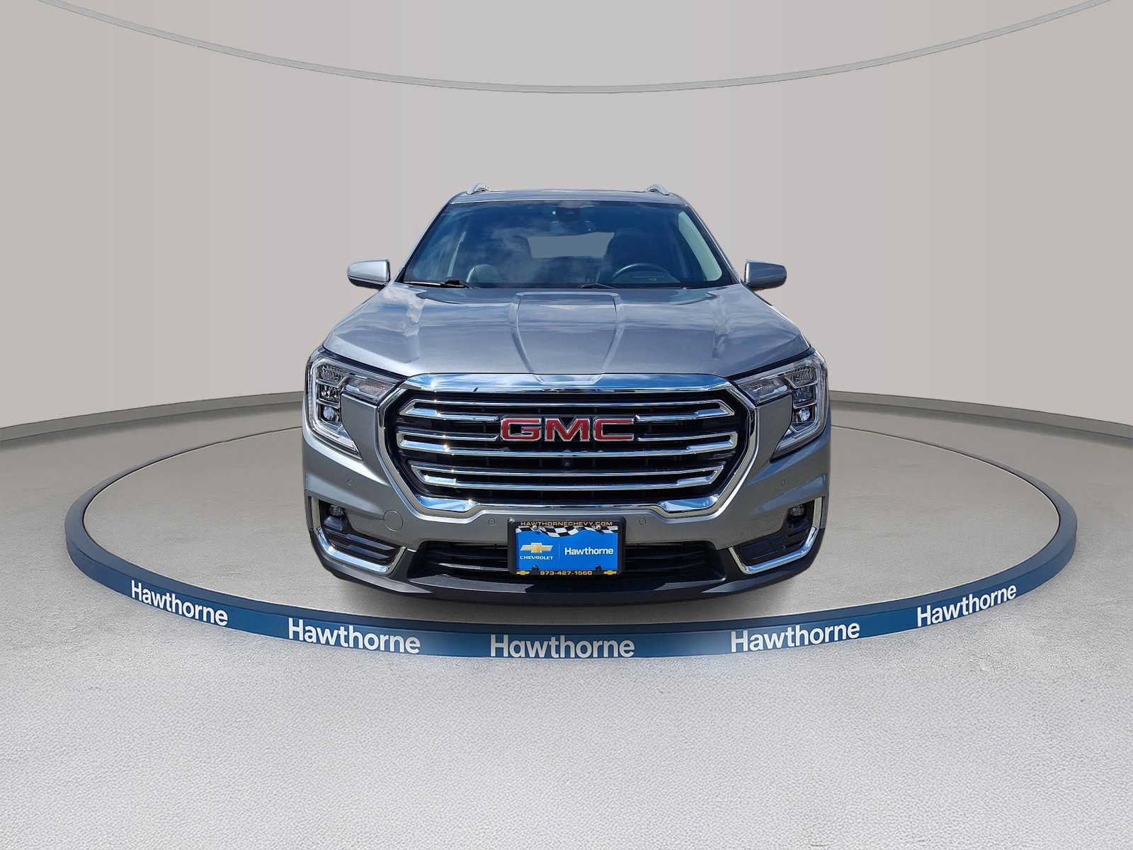 Used 2023 GMC Terrain SLT w/ Infotainment Package II AWD/4WD image 2