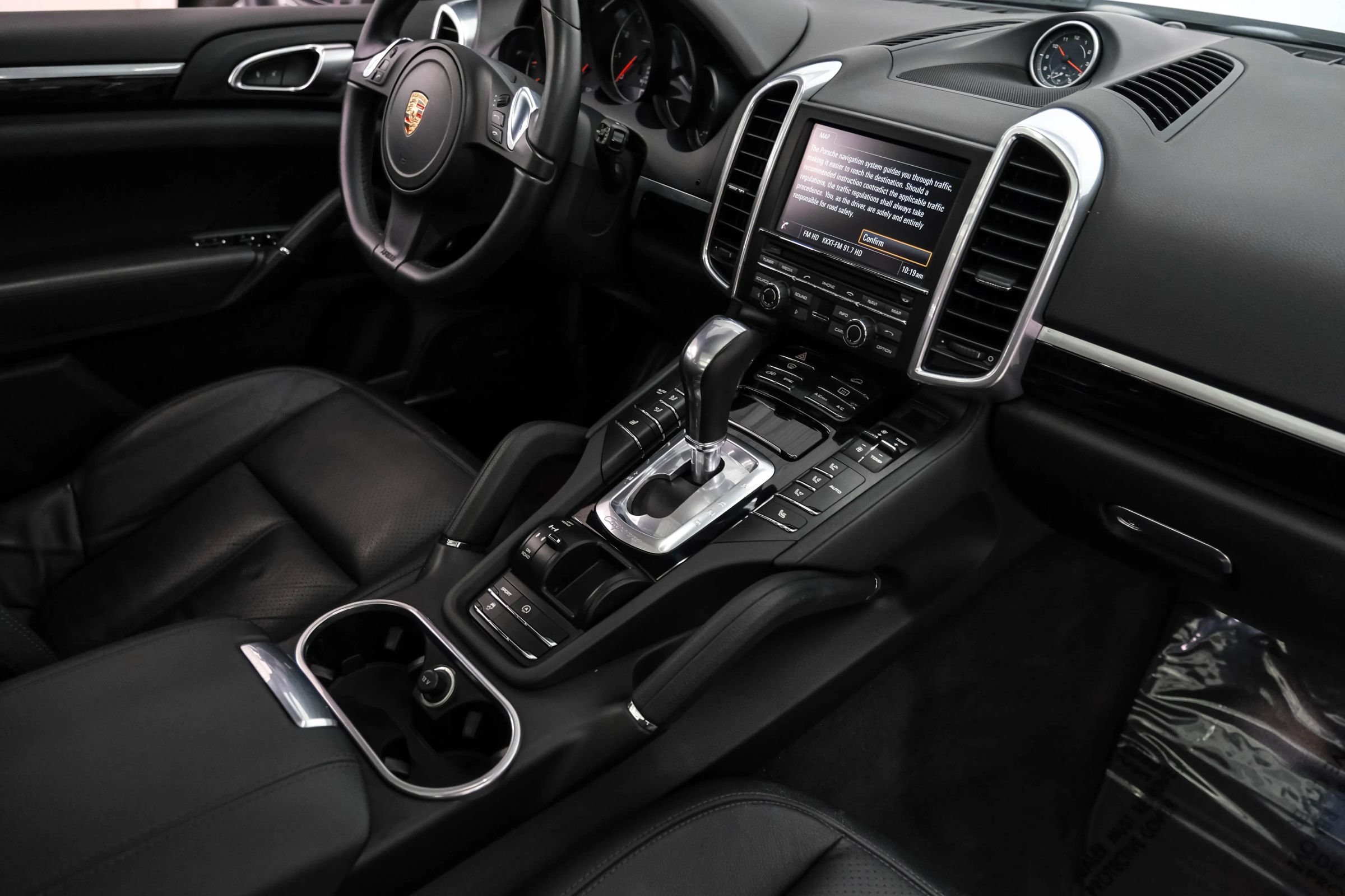 Used 2014 Porsche Cayenne Platinum Edition AWD/4WD image 23