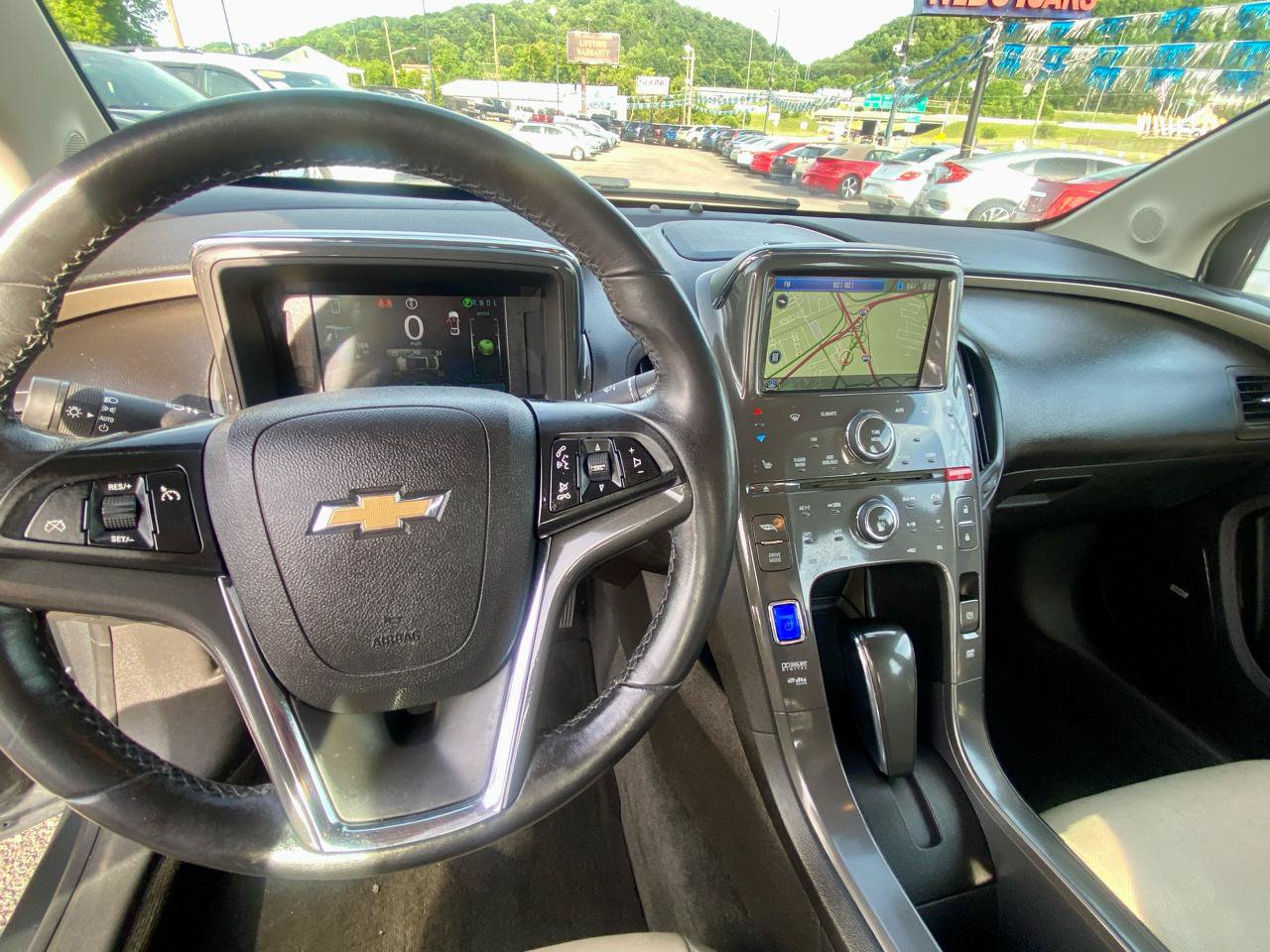 Used 2011 Chevrolet Volt Premium FWD image 20