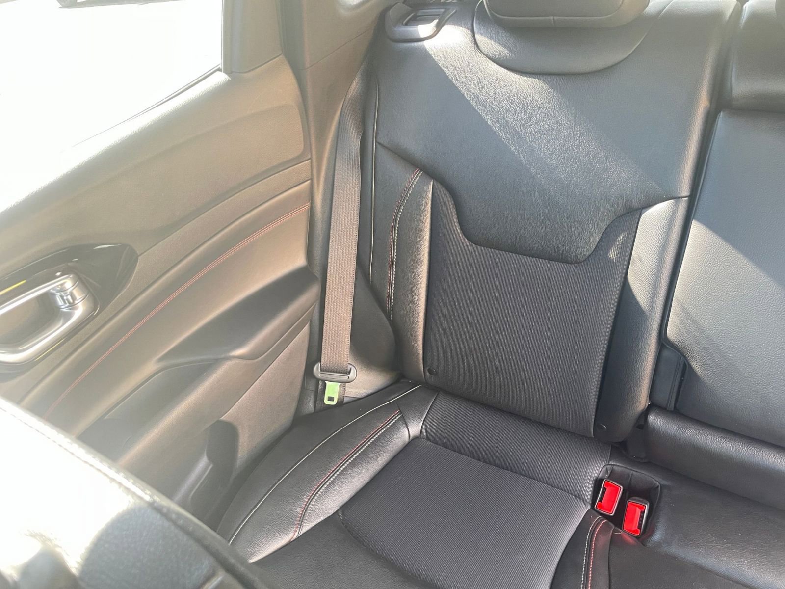 Used 2025 Jeep Compass Trailhawk image 39