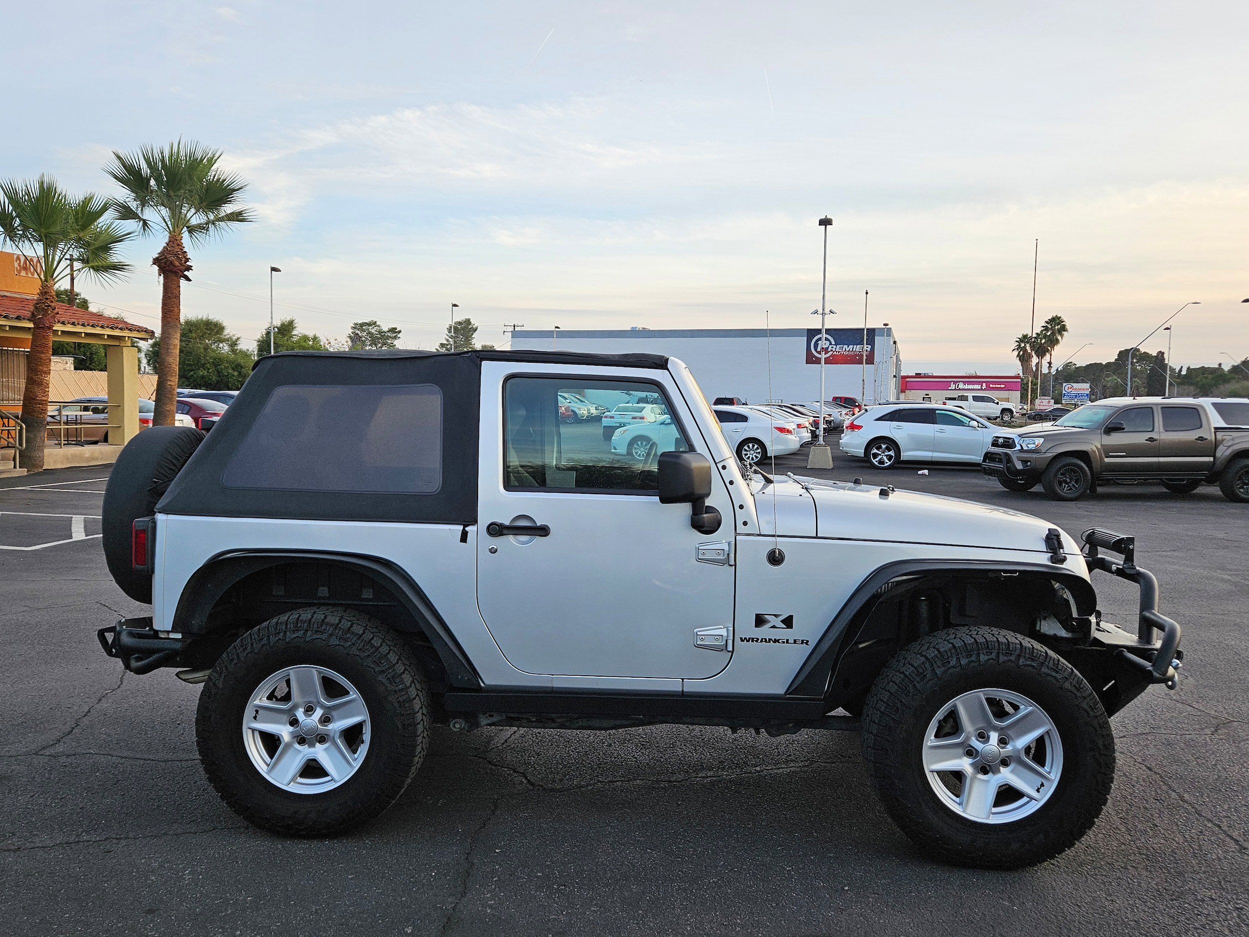 Used 2008 Jeep Wrangler X AWD/4WD image 6