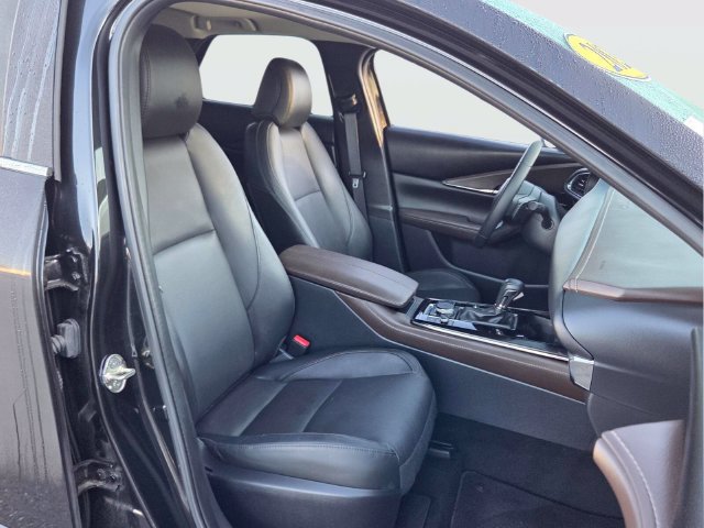 Used 2024 MAZDA CX-30 AWD 2.5 S w/ Premium Package image 19