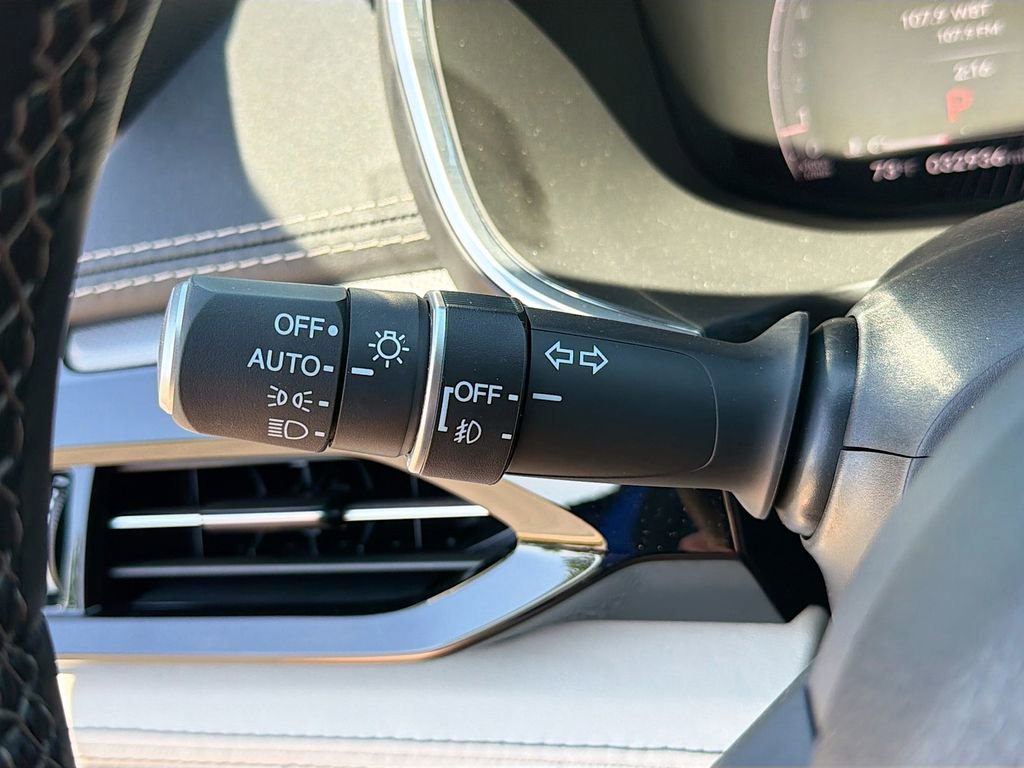 Used 2025 Acura MDX A-Spec image 23