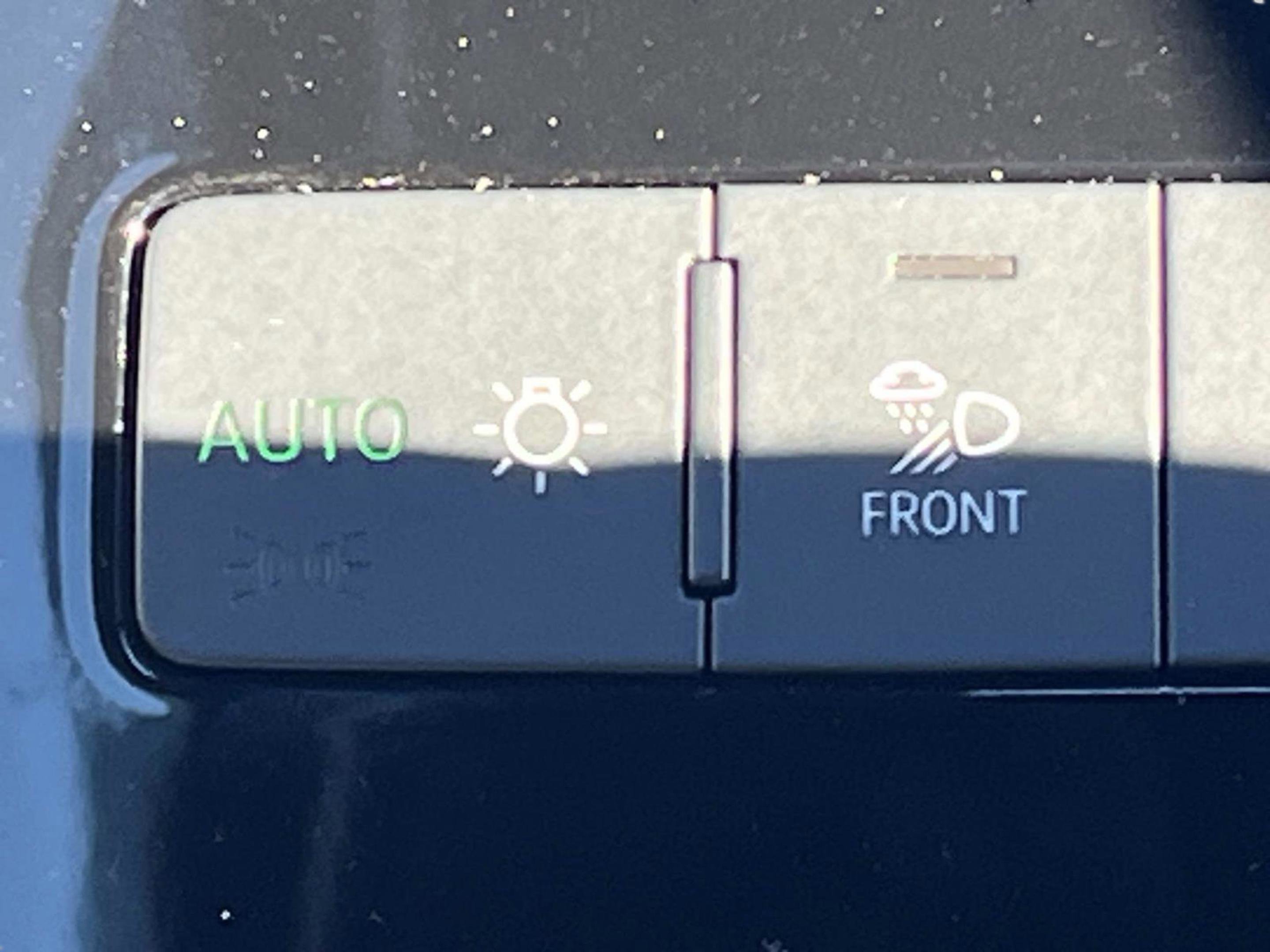 Used 2025 Audi Q3 2.0T Premium image 33