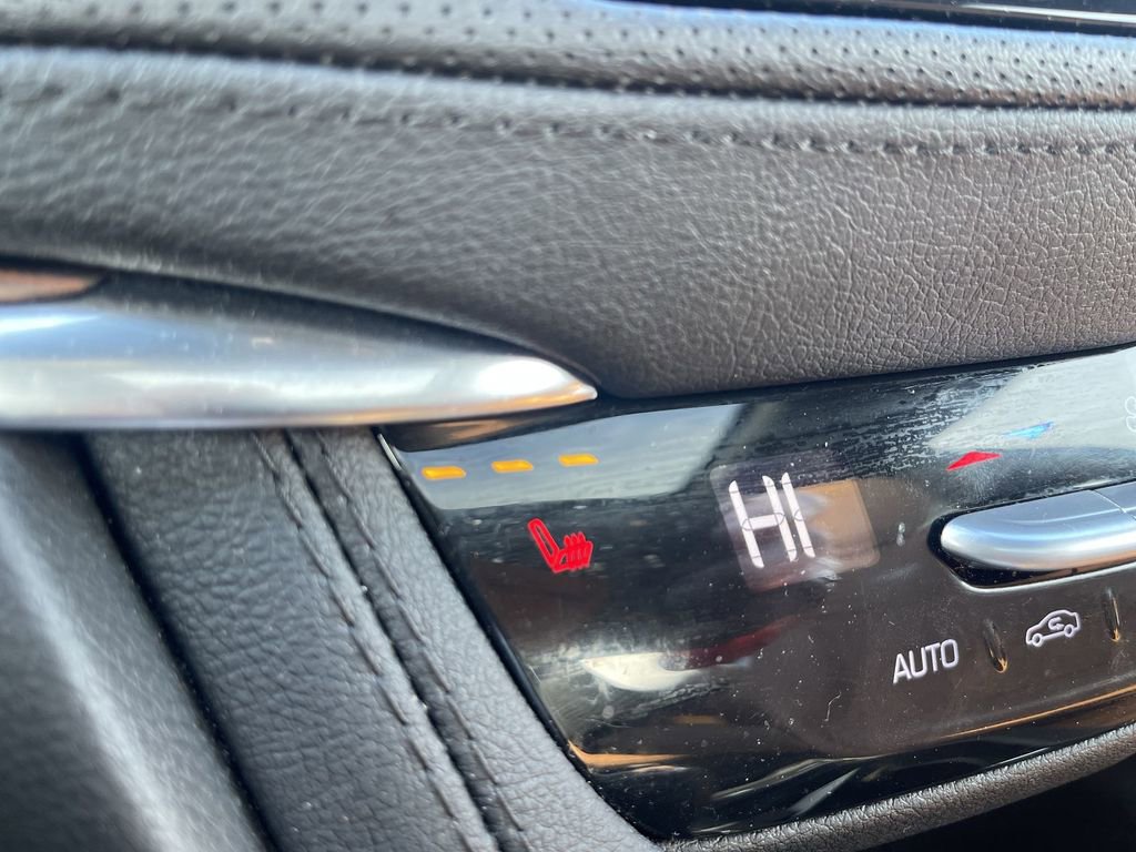 Certified 2023 Cadillac XT5 Premium Luxury w/ LPO, Floor Liner Package image 21