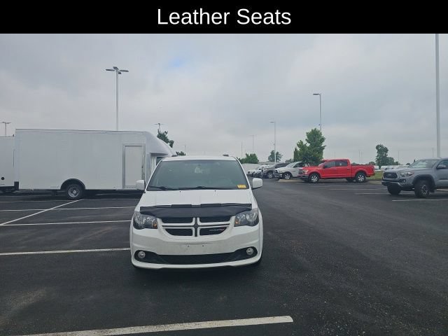 Used 2018 Dodge Grand Caravan GT FWD image 2