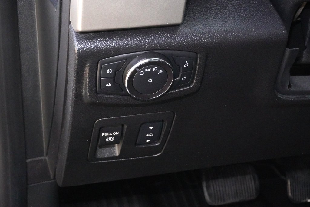 Used 2018 Ford F150 Lariat AWD/4WD image 27