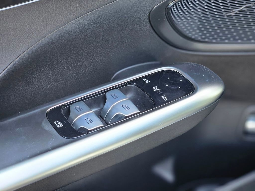 New 2026 Mercedes-Benz C 300 4MATIC Sedan image 16