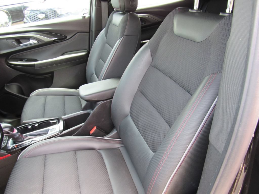 Used 2021 Chevrolet TrailBlazer RS w/ Convenience Package FWD image 15