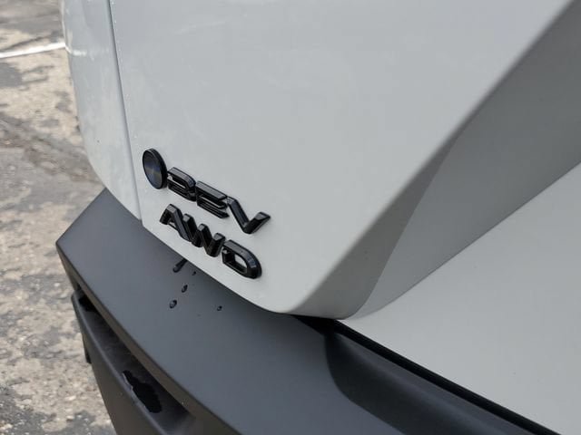 New 2026 Toyota C-HR AWD/4WD image 7
