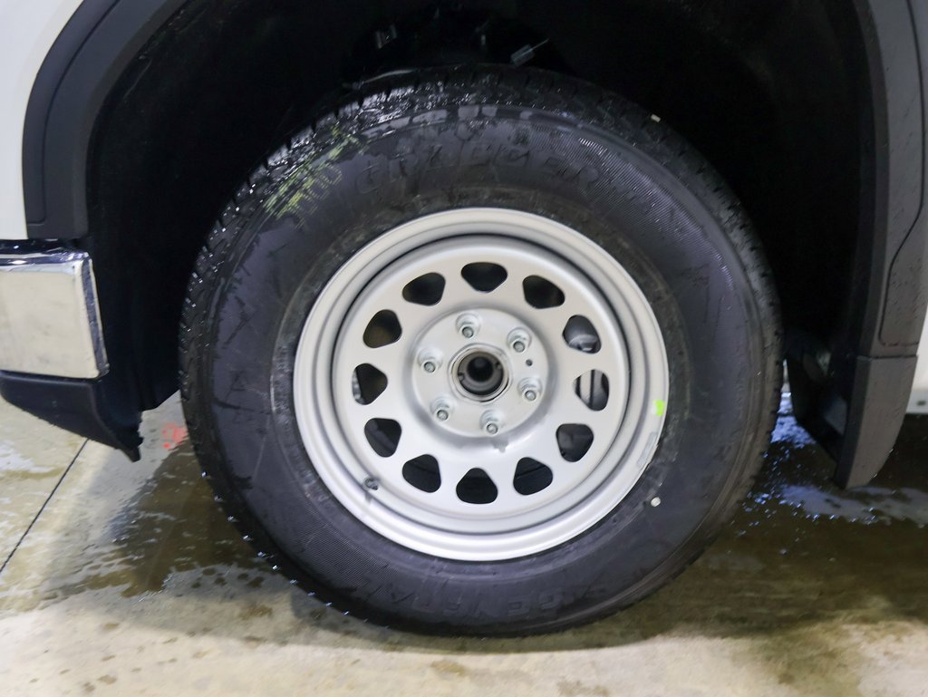 New 2026 GMC Sierra 1500 Pro w/ Convenience Package image 28