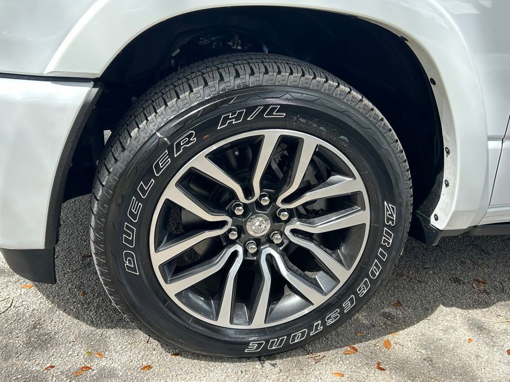 Used 2025 RAM 1500 Limited AWD/4WD image 26