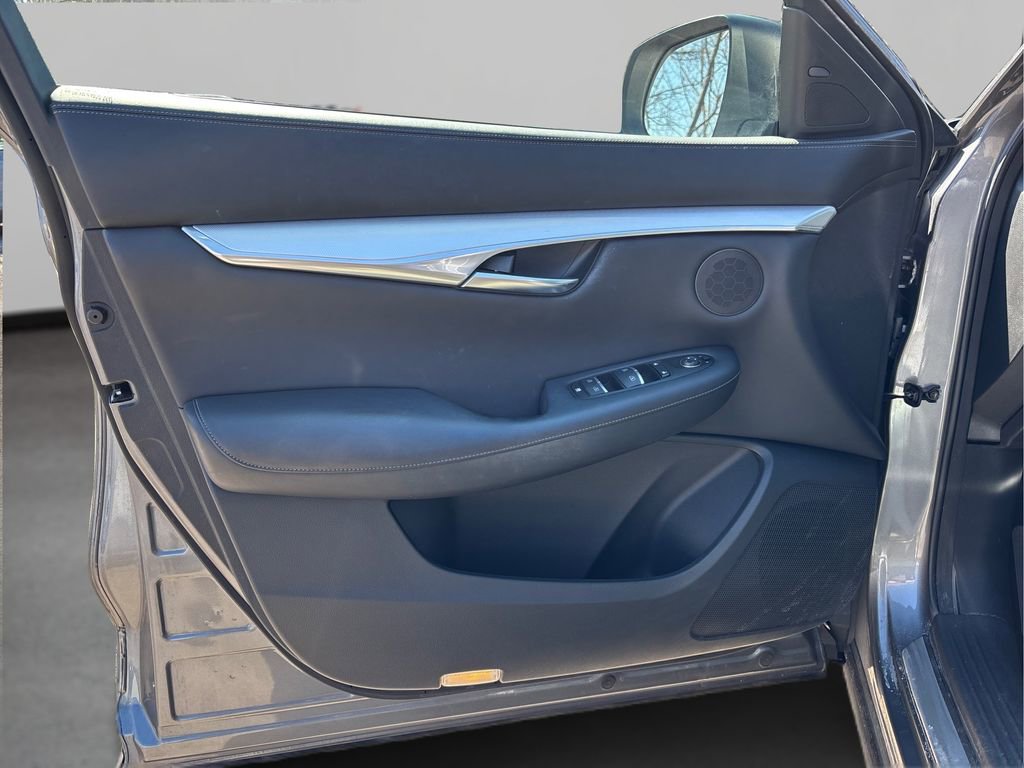 Used 2021 INFINITI QX50 Luxe w/ Appearance Package image 24