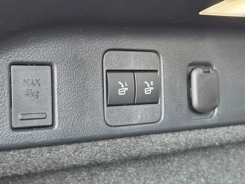 Used 2023 Lexus RX 350 Premium w/ Accessory Package AWD/4WD image 29