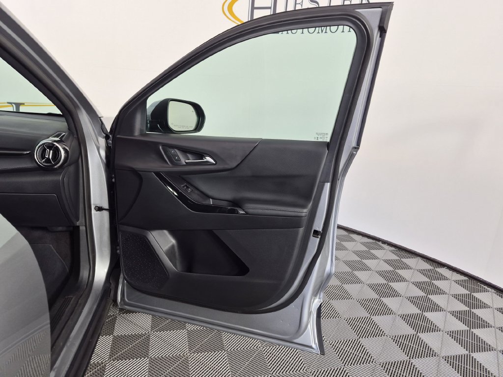 Certified 2026 Chevrolet Equinox LT FWD image 36