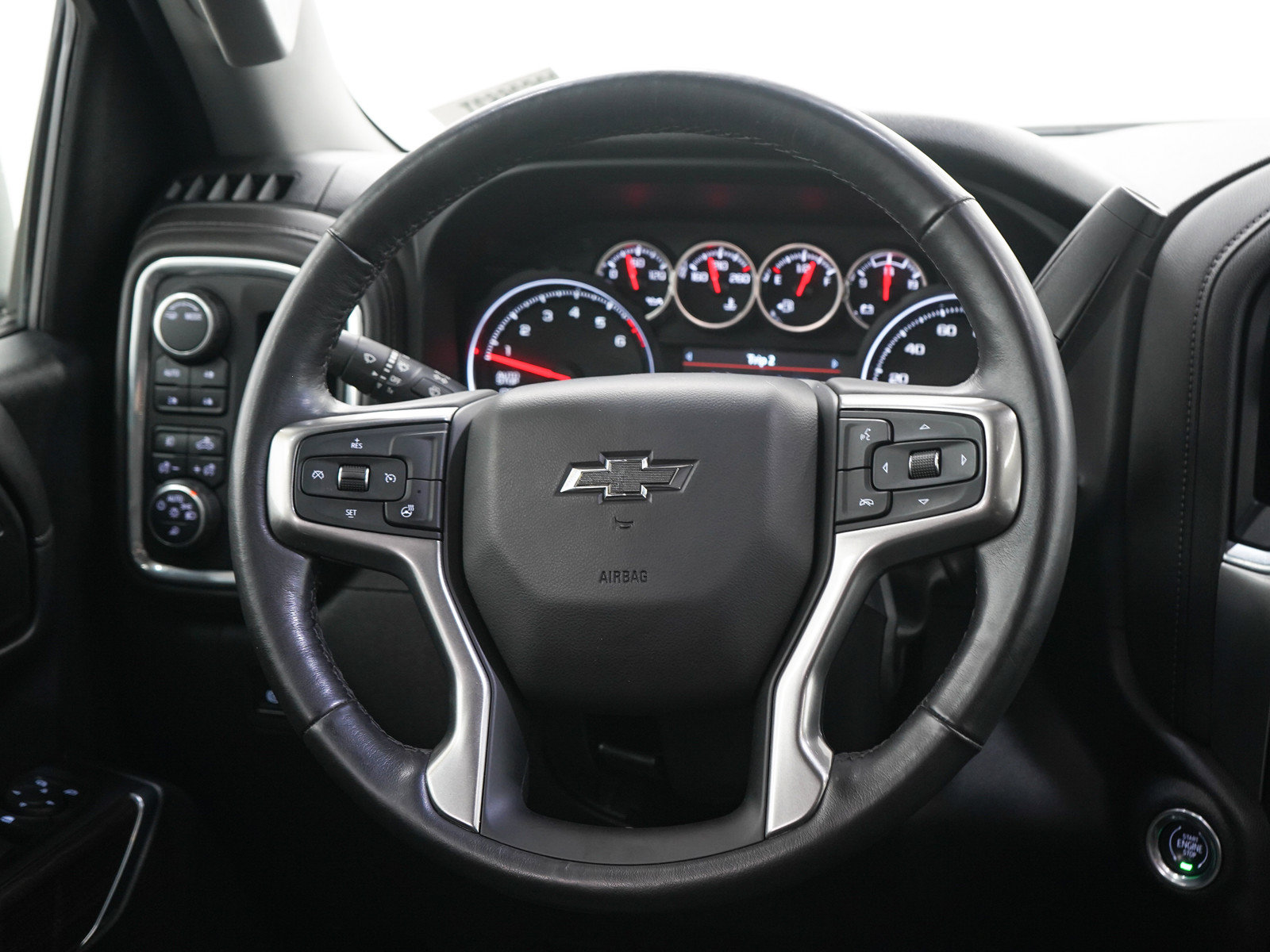 Used 2020 Chevrolet Silverado 1500 LT Trail Boss AWD/4WD image 17
