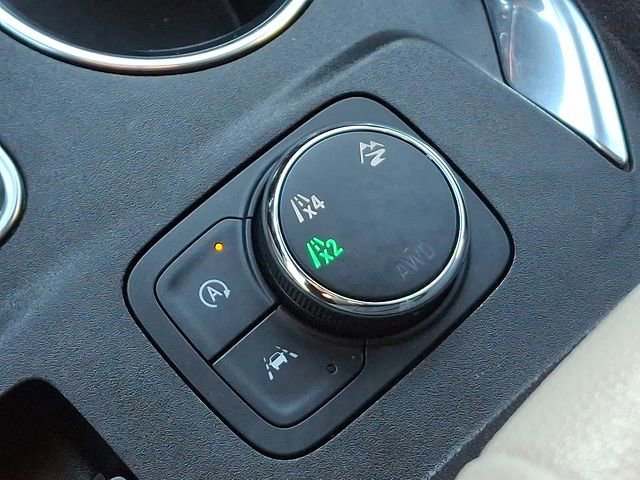 Used 2023 Chevrolet Traverse LT image 24