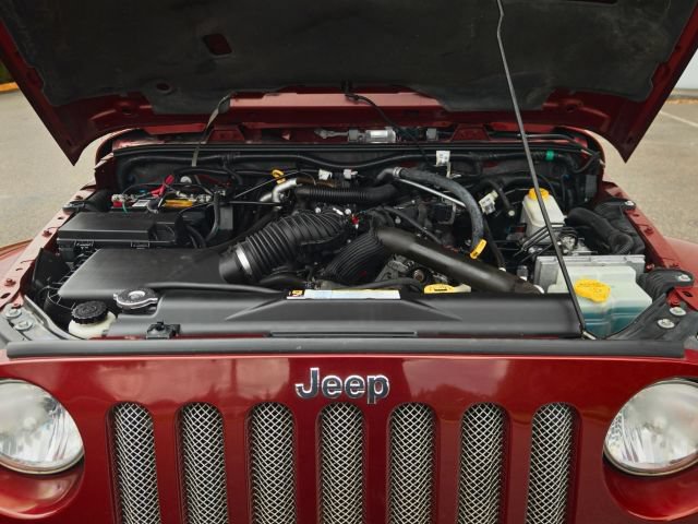 Used 2009 Jeep Wrangler Unlimited Sahara w/ Trailer Tow Group AWD/4WD image 42